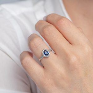 silver ring oval rosette sapphire cubic zirconia